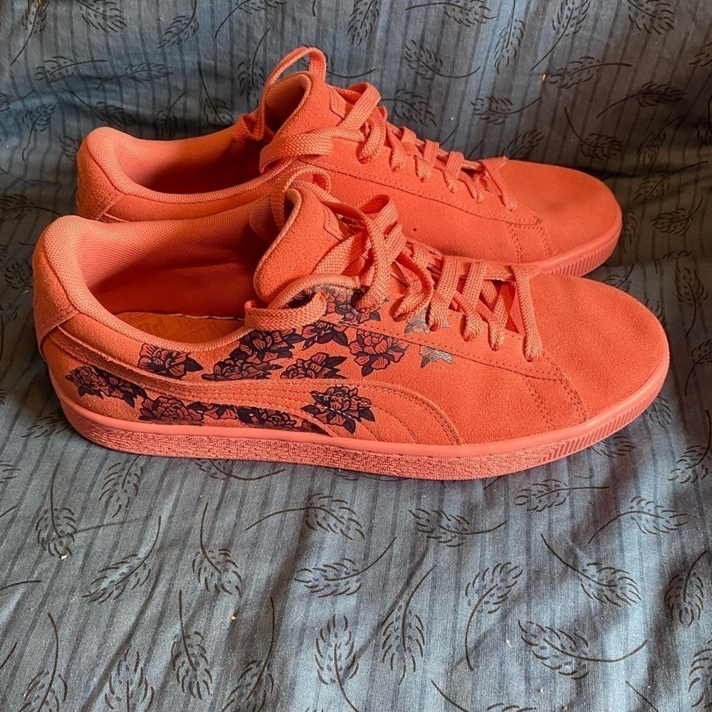 Puma pink suede sneakers with rose graphics size 10